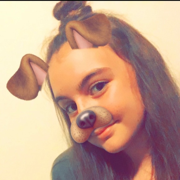 Meet your Posher, Kylie - Picture 1 of 1